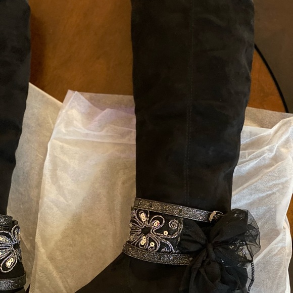 Midnight Dream Boots - Picture 7 of 17